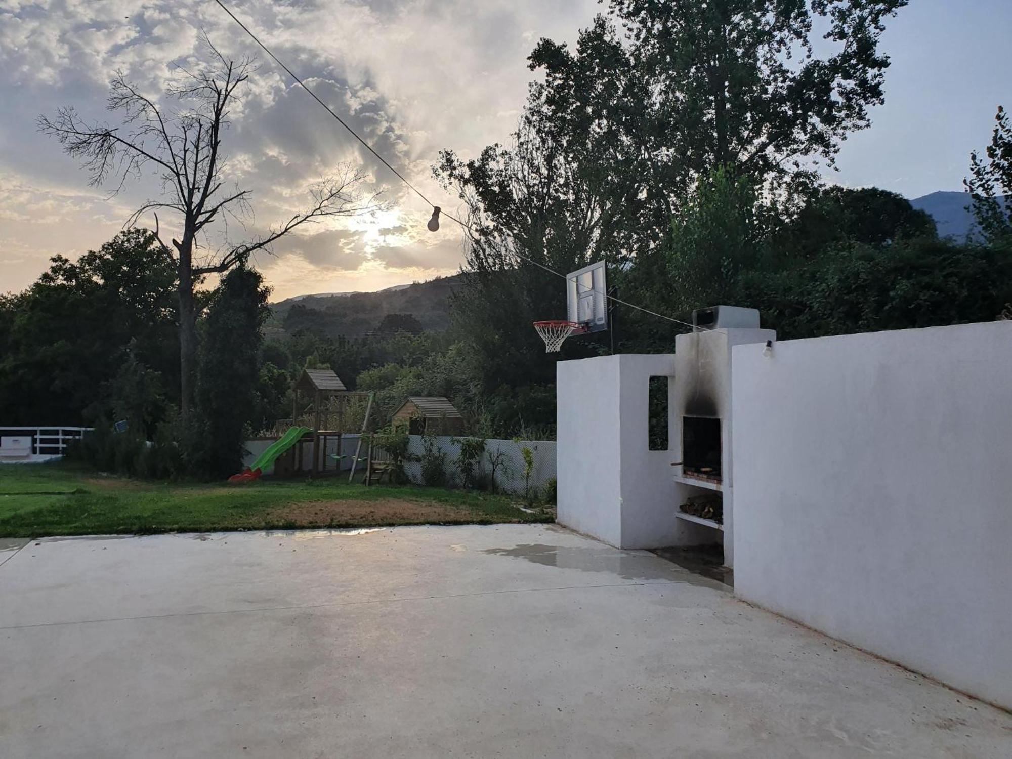 Villa De Lujo En Jarandilla 哈兰迪雅·德·拉·维尔 外观 照片